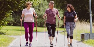 Die Aktion „Sport im Park“ macht Lust, gemeinsam draußen zu trainieren.
